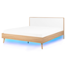 Bett heller Holzfarbton / weiss 160 x 200 cm mit LED-Beleuchtung bunt SERRIS